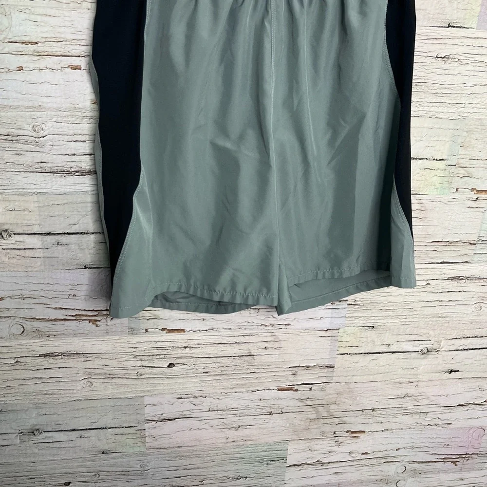 The north face men’s shorts size small athletic - Picture 2 of 8